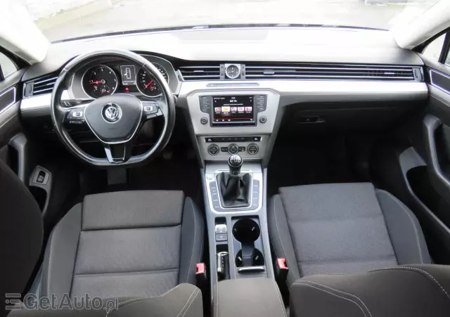 VOLKSWAGEN Passat Variant 2.0 TDI (BlueMotion Technology) Highline