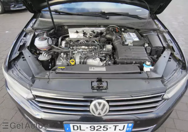 VOLKSWAGEN Passat Variant 2.0 TDI (BlueMotion Technology) Highline