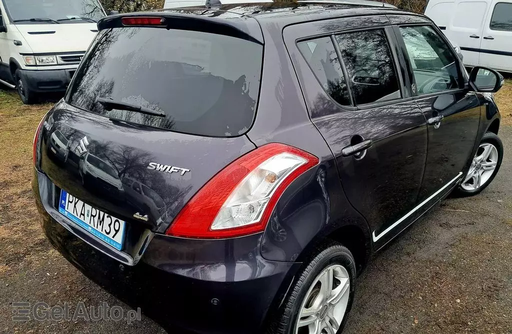 SUZUKI Swift 