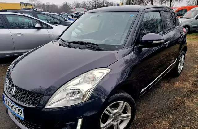 SUZUKI Swift 