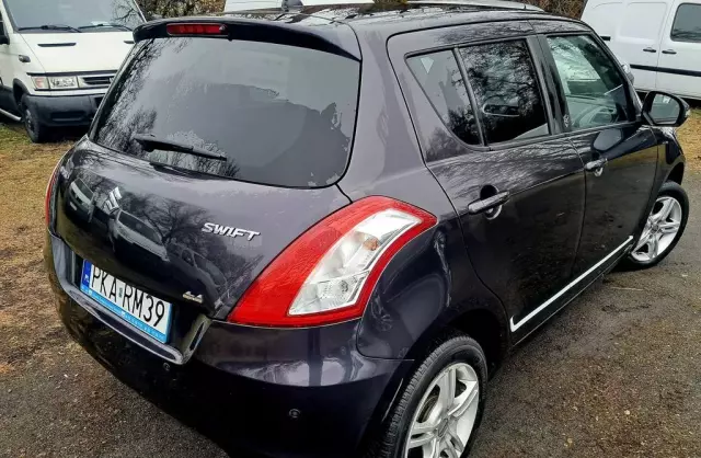 SUZUKI Swift 
