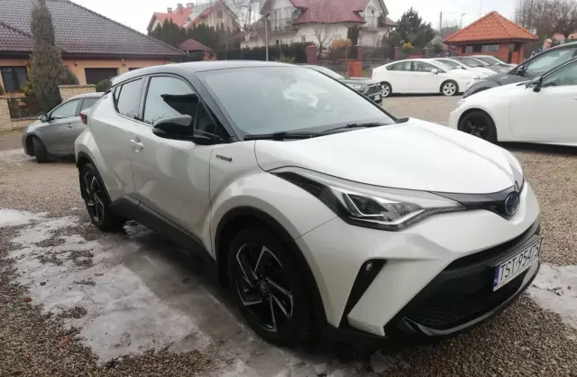 TOYOTA C-HR 