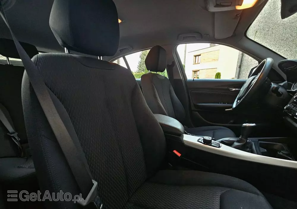 BMW Seria 1 116i Sport Line