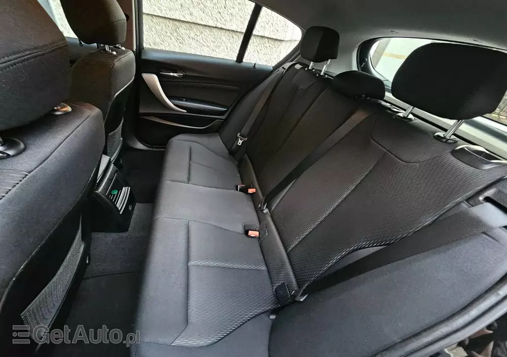 BMW Seria 1 116i Sport Line