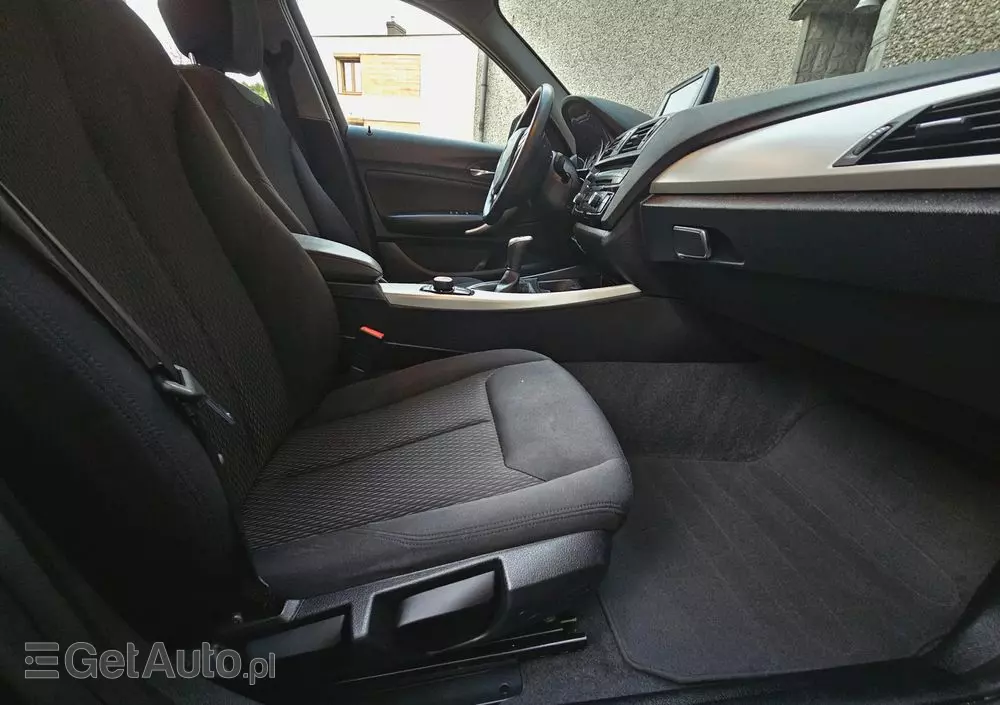 BMW Seria 1 116i Sport Line