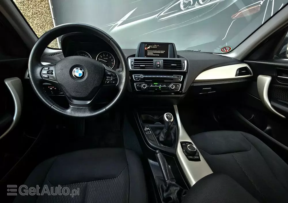 BMW Seria 1 116i Sport Line