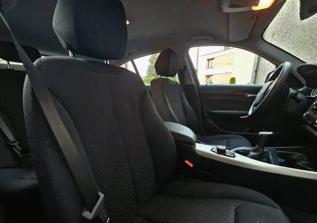 BMW Seria 1 116i Sport Line