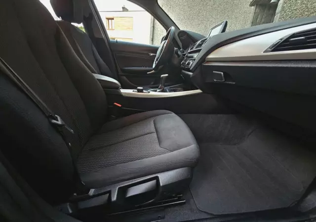 BMW Seria 1 116i Sport Line