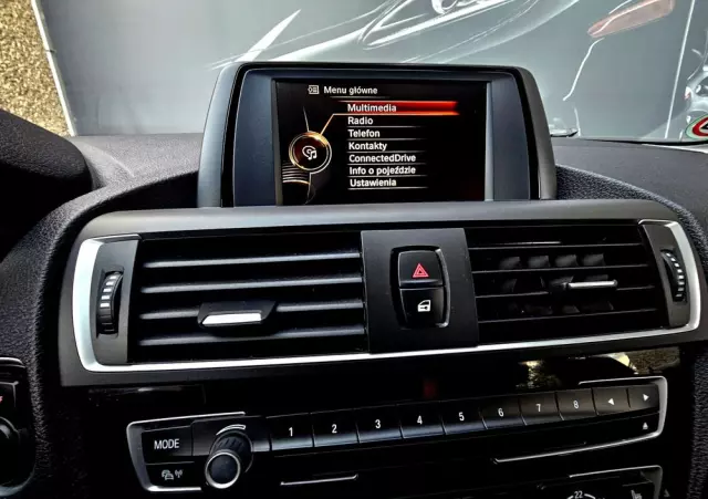 BMW Seria 1 116i Sport Line