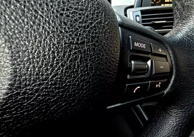 BMW Seria 1 116i Sport Line