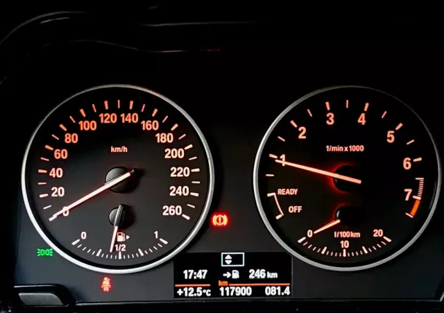 BMW Seria 1 116i Sport Line