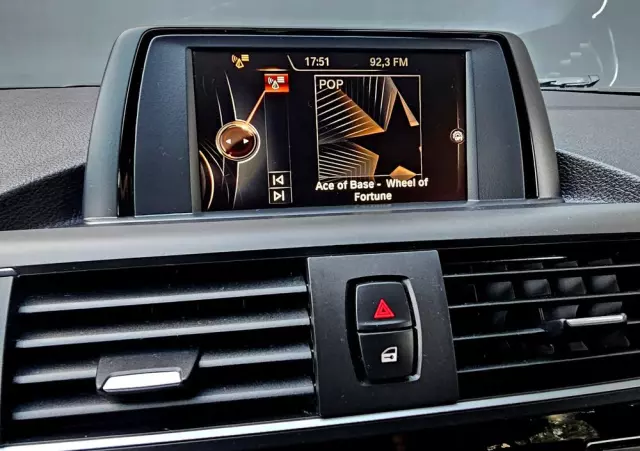 BMW Seria 1 116i Sport Line