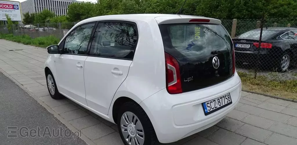 VOLKSWAGEN Up! 