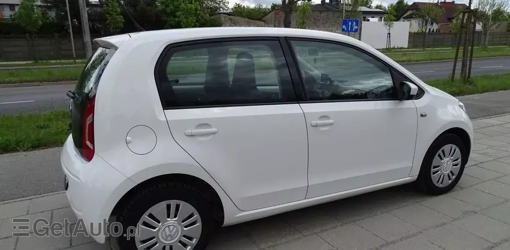 VOLKSWAGEN Up! 