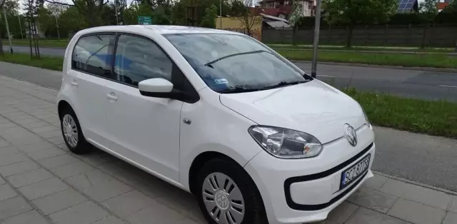 VOLKSWAGEN Up! 