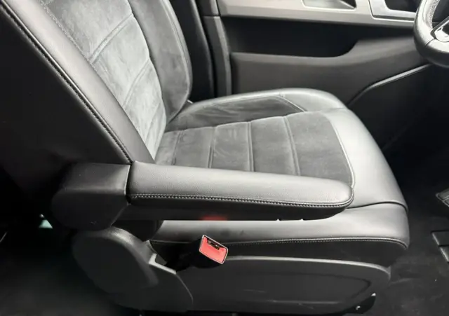 VOLKSWAGEN Multivan 2.0 BiTDI L1 Highline 4Motion DSG