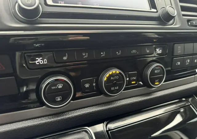 VOLKSWAGEN Multivan 2.0 BiTDI L1 Highline 4Motion DSG