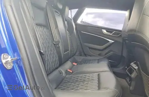 AUDI S7 