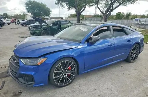 AUDI S7 
