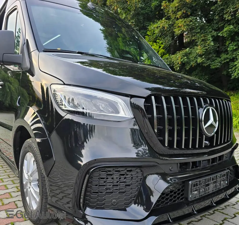 MERCEDES-BENZ Sprinter 319 CDI 907.235
