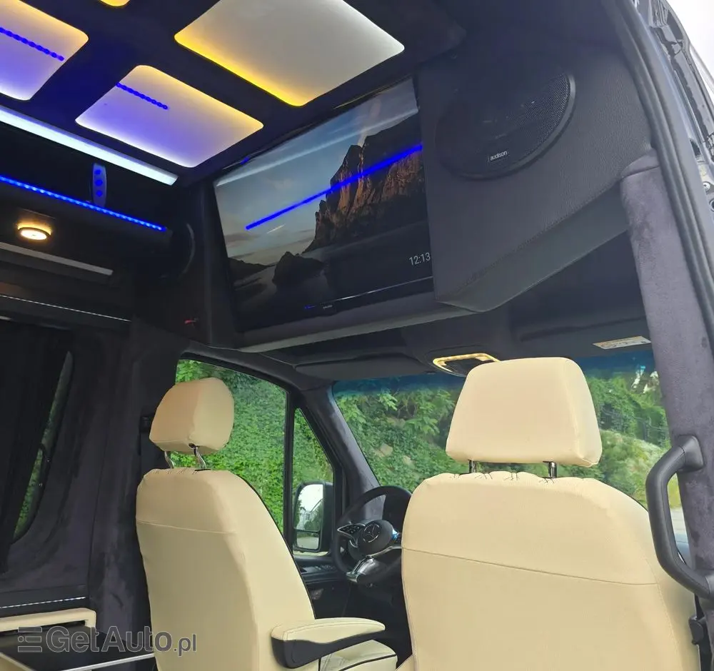 MERCEDES-BENZ Sprinter 319 CDI 907.235