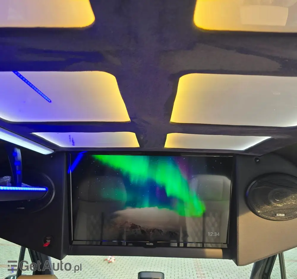 MERCEDES-BENZ Sprinter 319 CDI 907.235