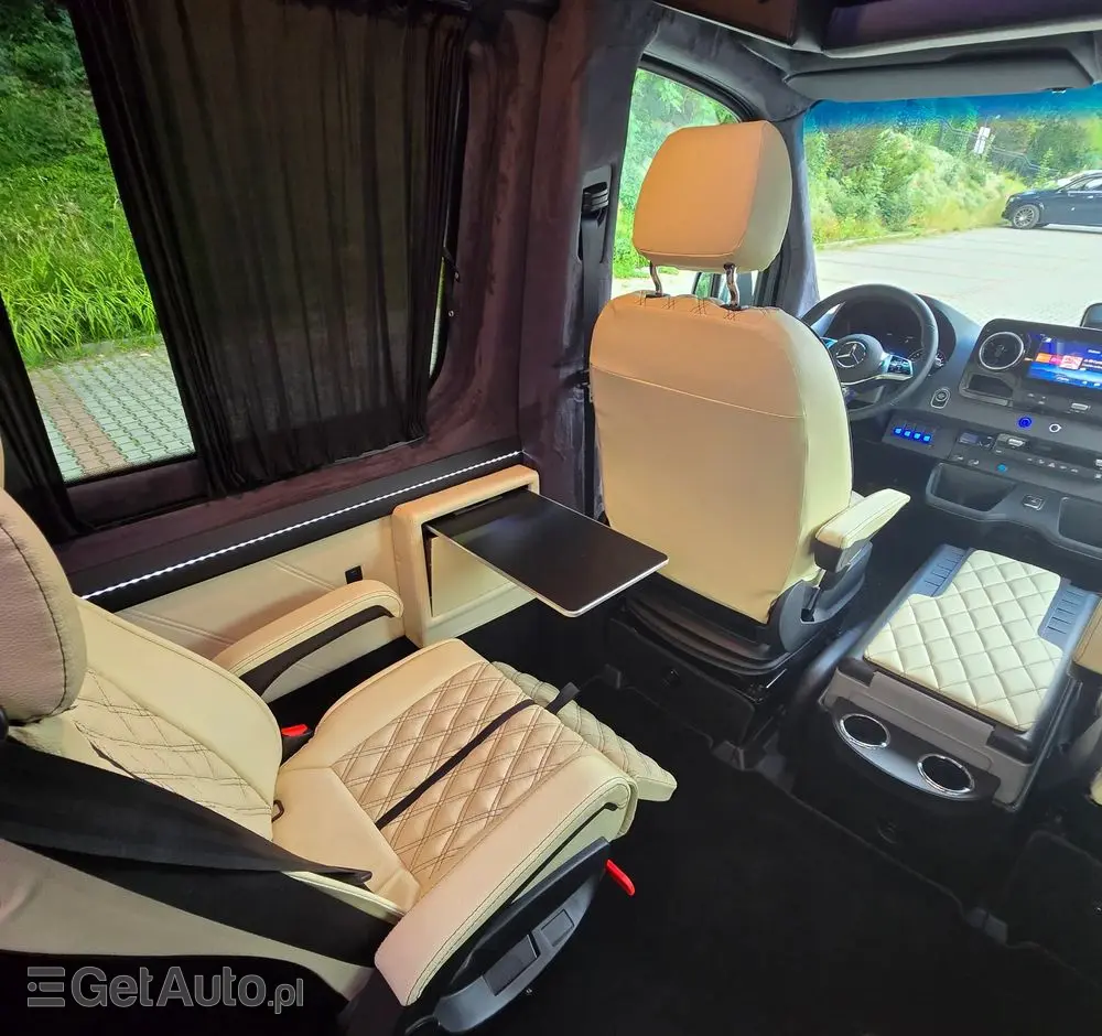 MERCEDES-BENZ Sprinter 319 CDI 907.235