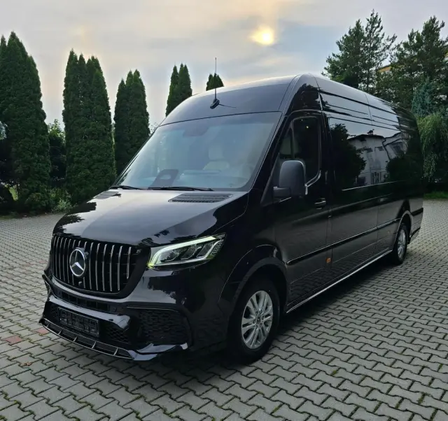 MERCEDES-BENZ Sprinter 319 CDI 907.235