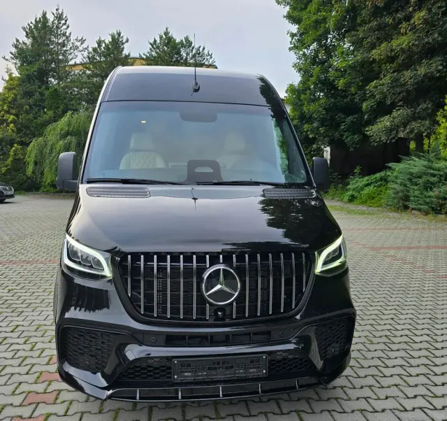 MERCEDES-BENZ Sprinter 319 CDI 907.235