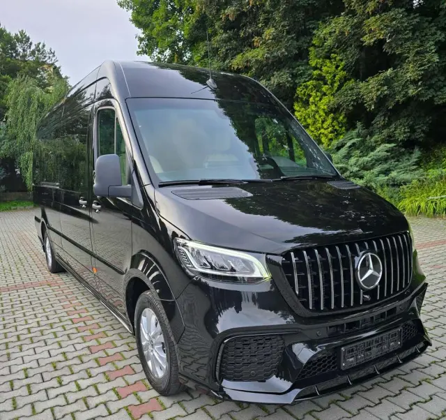 MERCEDES-BENZ Sprinter 319 CDI 907.235