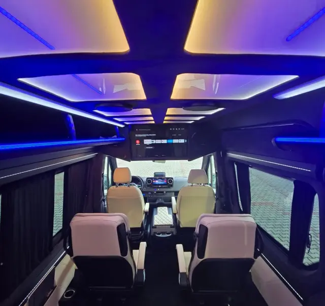 MERCEDES-BENZ Sprinter 319 CDI 907.235