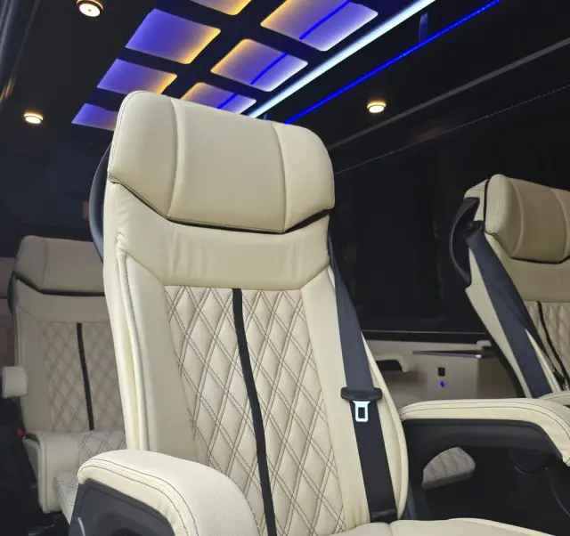 MERCEDES-BENZ Sprinter 319 CDI 907.235