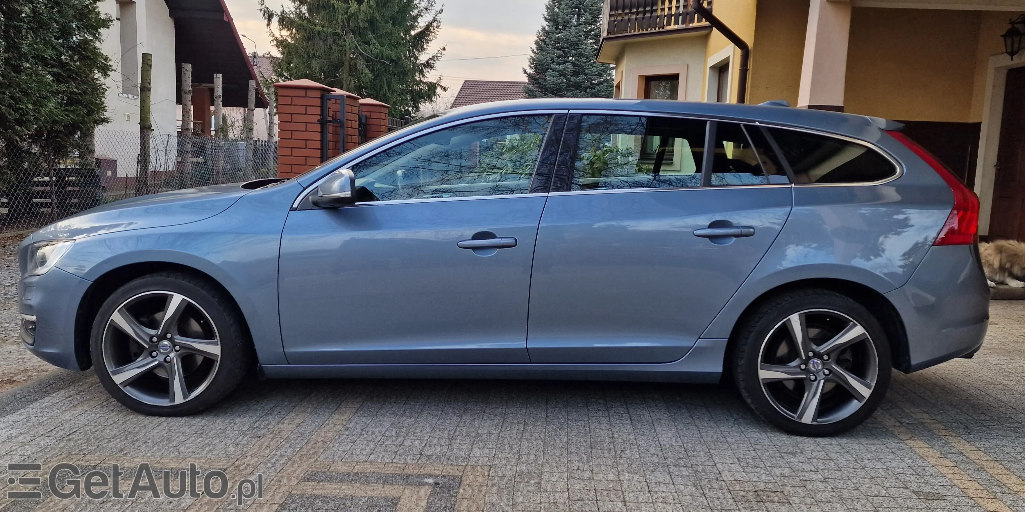 VOLVO V60 Summum