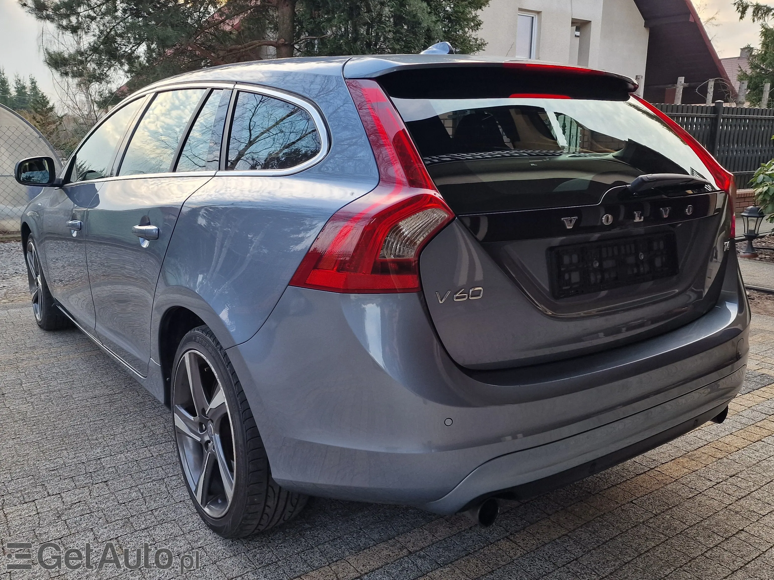 VOLVO V60 Summum