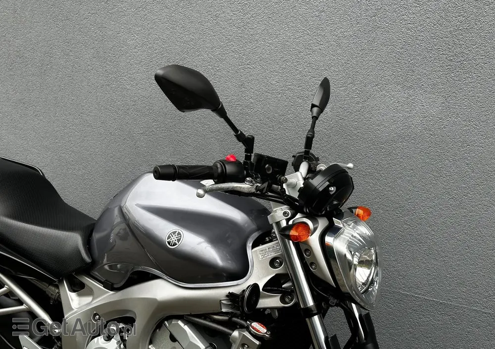 YAMAHA FZ6 