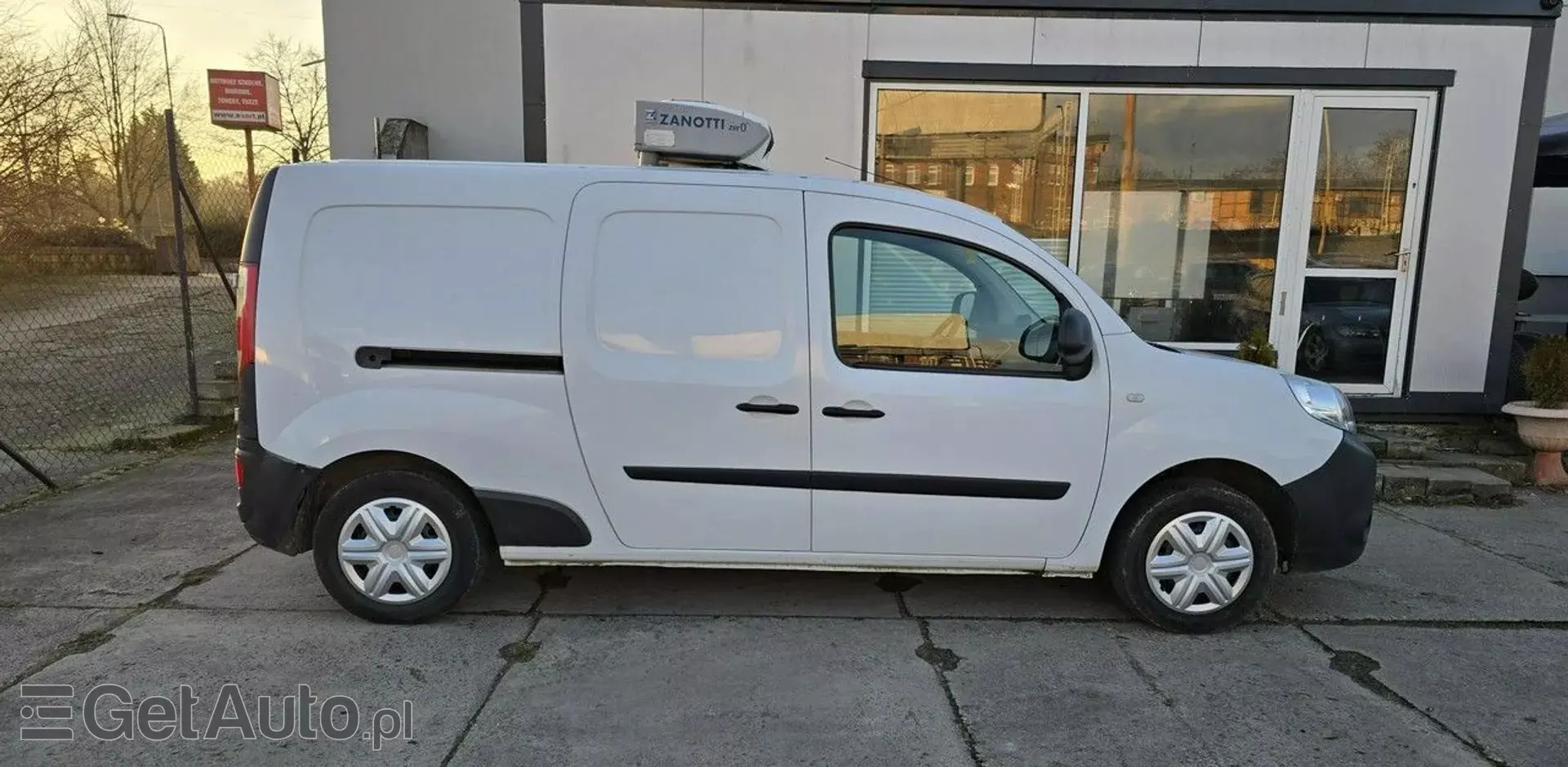RENAULT Kangoo 
