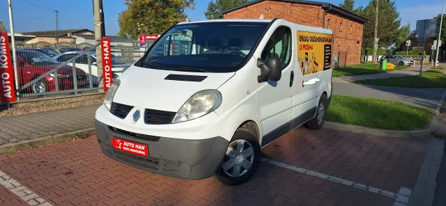 RENAULT Trafic 