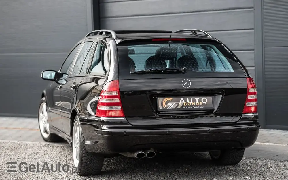 MERCEDES-BENZ Klasa C 32 T AMG