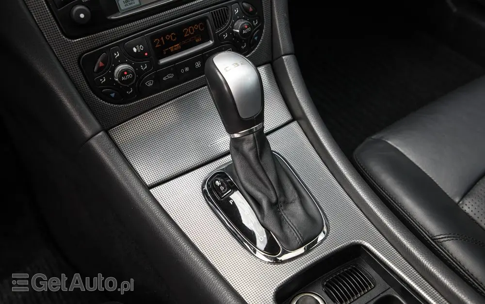 MERCEDES-BENZ Klasa C 32 T AMG