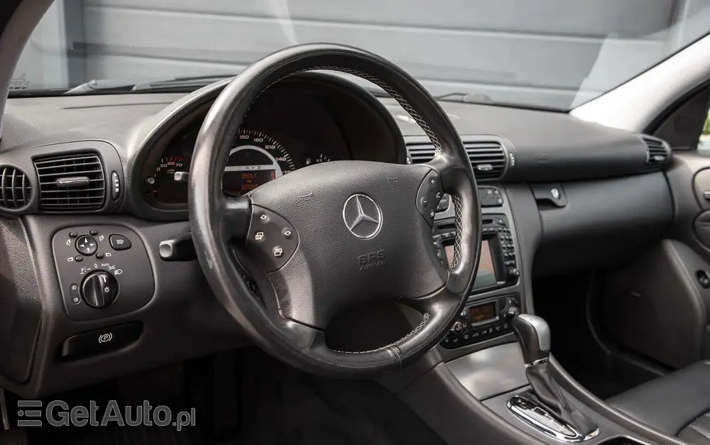 MERCEDES-BENZ Klasa C 32 T AMG