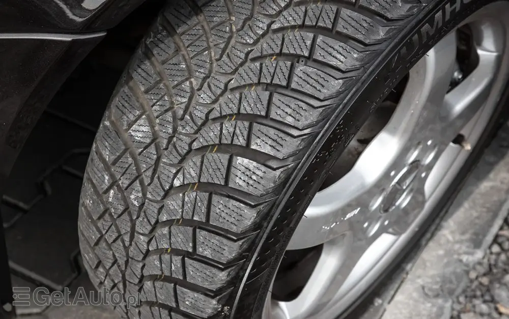 MERCEDES-BENZ Klasa C 32 T AMG