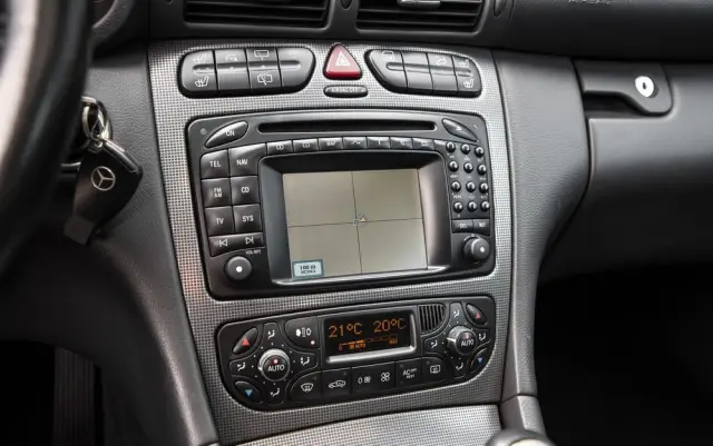 MERCEDES-BENZ Klasa C 32 T AMG