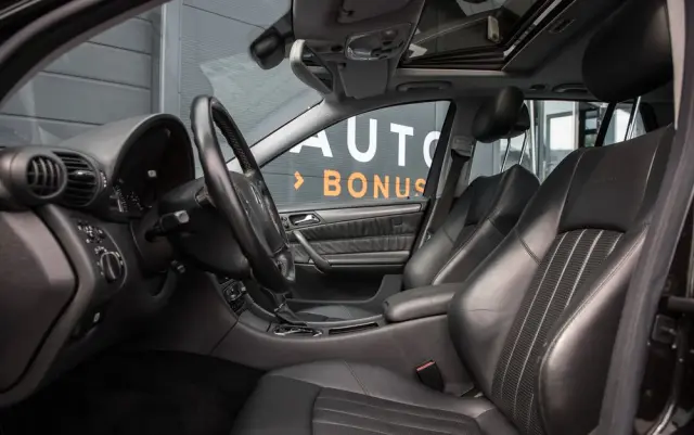 MERCEDES-BENZ Klasa C 32 T AMG