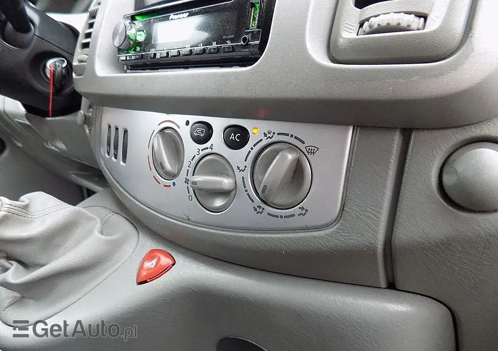 RENAULT Trafic Generation