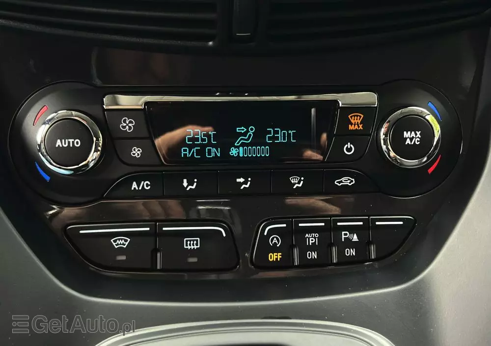 FORD Kuga 2.0 TDCi 4WD Titanium