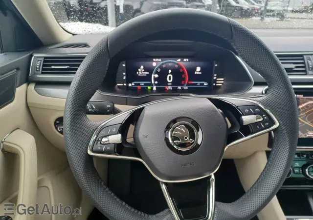 SKODA Superb 2.0 TDI SCR Style DSG