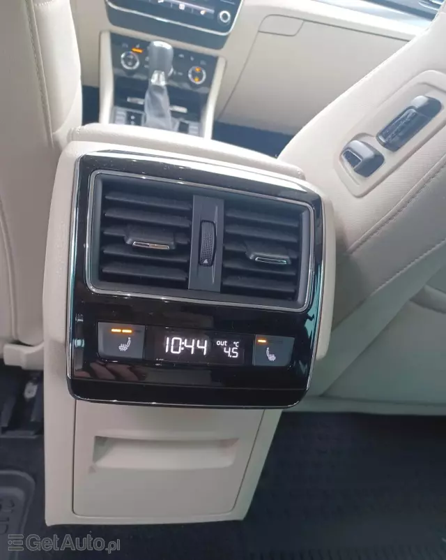 SKODA Superb 2.0 TDI SCR Style DSG