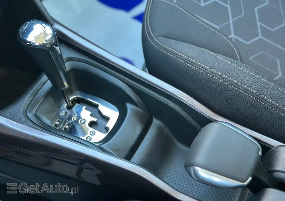 PEUGEOT 2008 120 VTI Automatik Active