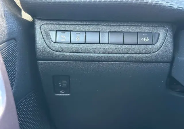 PEUGEOT 2008 120 VTI Automatik Active