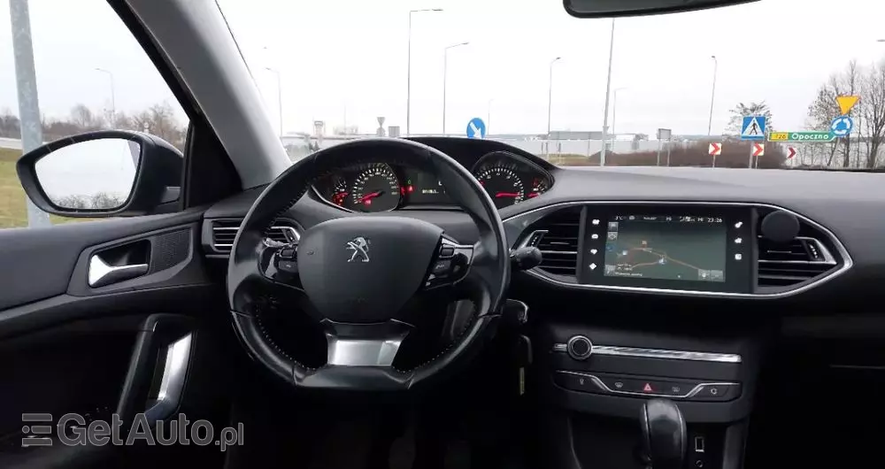 PEUGEOT 308 1.2 PureTech Business Line S&S